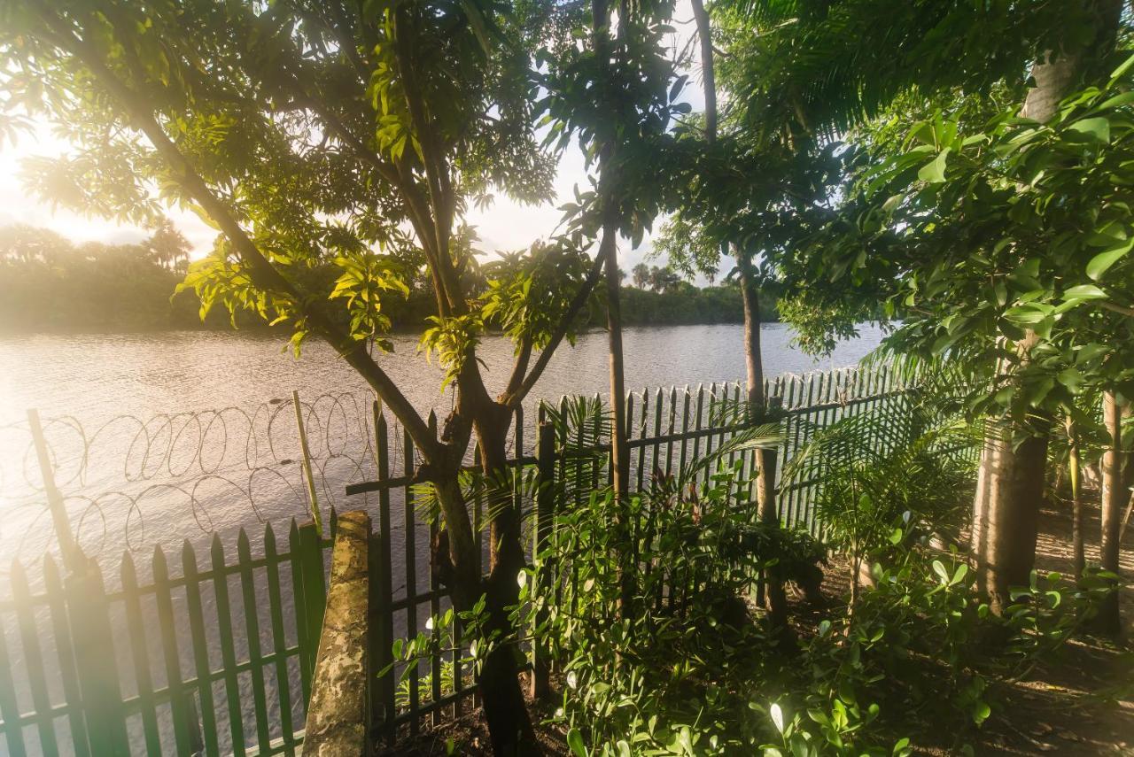 Pousada Clube Vista Do Rio バヘイリーニャス エクステリア 写真